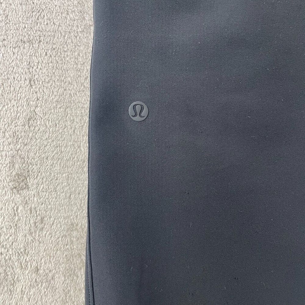 Lululemon On The Fly Jogger‎ Women 4 Black Drawcord Pockets Gym Travel Pants - Picture 3 of 8